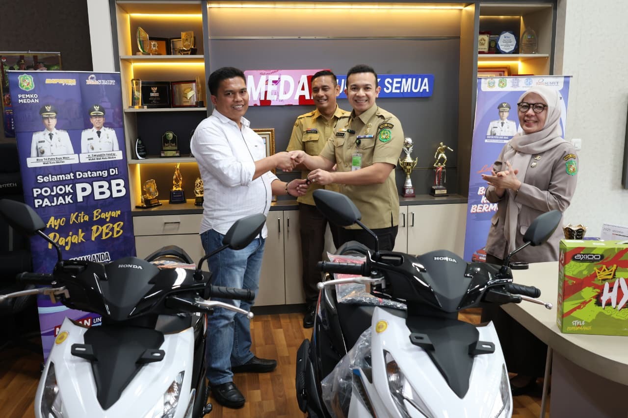 Bapenda Kota Medan Resmi Menyerahkan Hadiah Pemenang Undian Semarak Bayar Pajak 2025