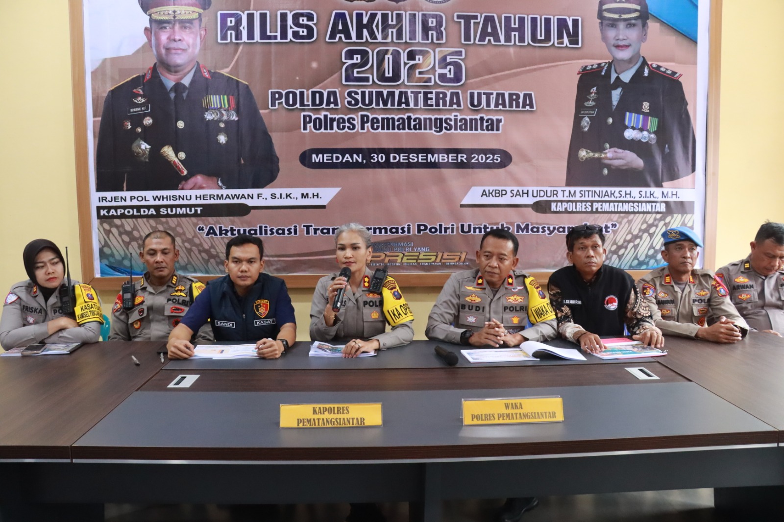 Kapolres Pematangsiantar Pimpin Press Release Akhir Tahun 2025