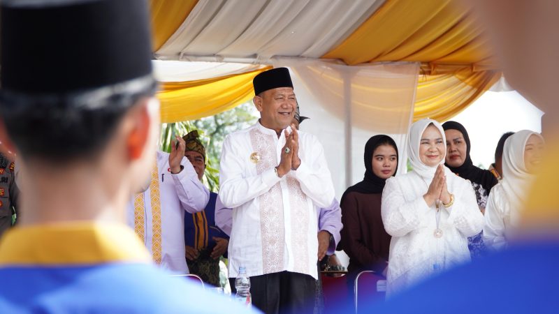 Bupati Langkat Lepas Pawai Taaruf dan Lantik Dewan Hakim MTQ ke-58 di Sawit Seberang