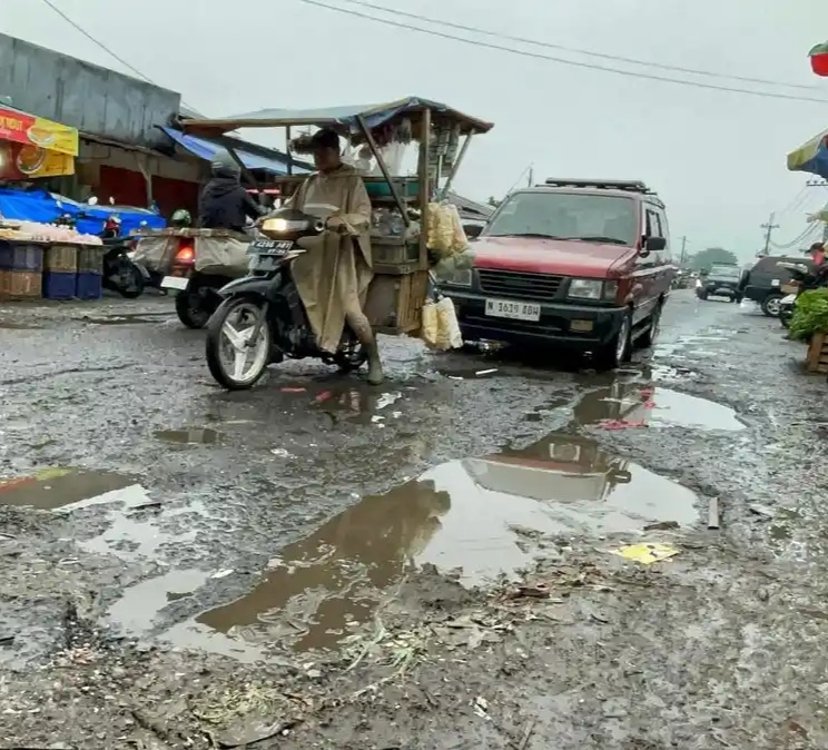 Proyek Jalan Kembar Pasar Gadang Kota Malang Diperbaiki Menggunakan DAK