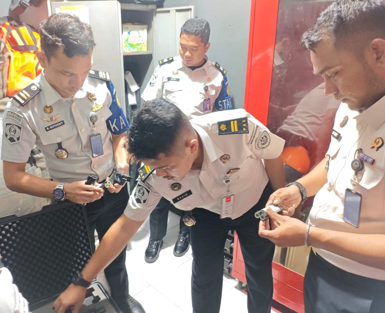 Siaga Awal Tahun, Rutan Rengat Razia Blok Hunian dan Tes Urine Pegawai Serta Warga Binaan