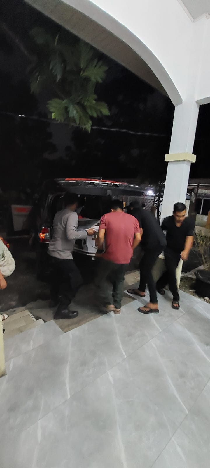 Kapolsek Siantar Utara Cek TKP Kebakaran Rumah di Jalan Pergaulan