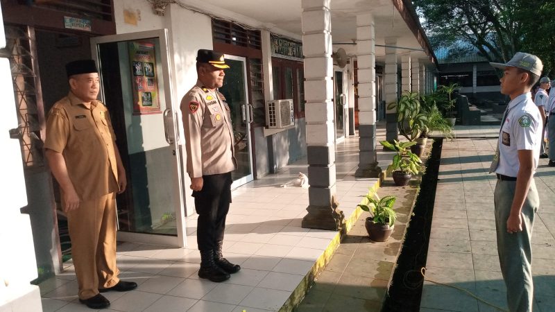 Kabag Sdm Polres Langkat Jadi Pembina Upacara Di Sma Negeri 1 Stabat,Ajak Para Pelajar Tidak Terlibat Narkoba