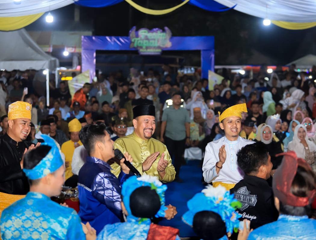 Bupati Baharuddin Siagian Buka Pesta Tapai, Ribuan Masyarakat Padati Desa Dahari Selebar
