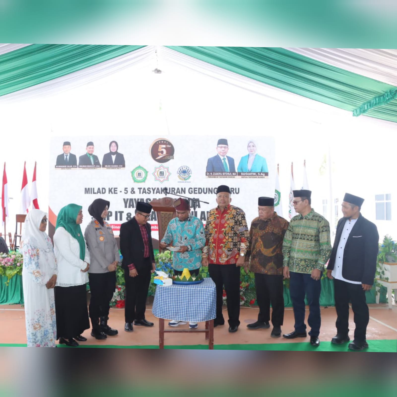Sejalan Dengan Visi Mantab, Bupati Sergai Resmikan Gedung Baru SMP-SMA IT Dewani Akbar