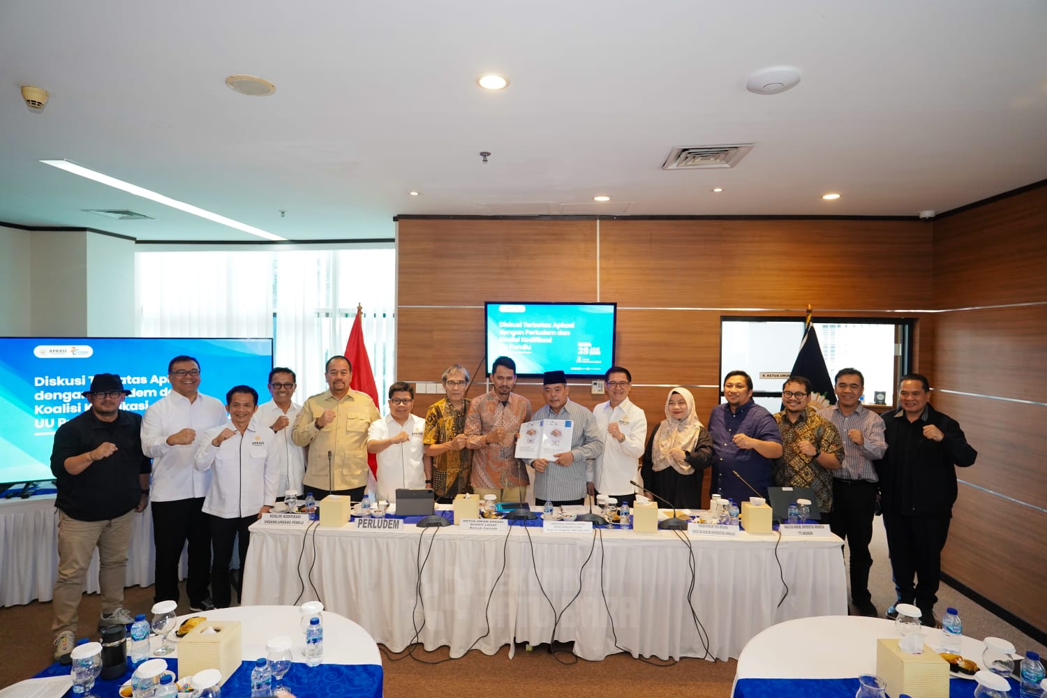 Bupati Baharuddin Siagian Hadiri Diskusi Terbatas Apkasi Bersama Perludem dan Koalisi Kodifikasi UU Pemilu