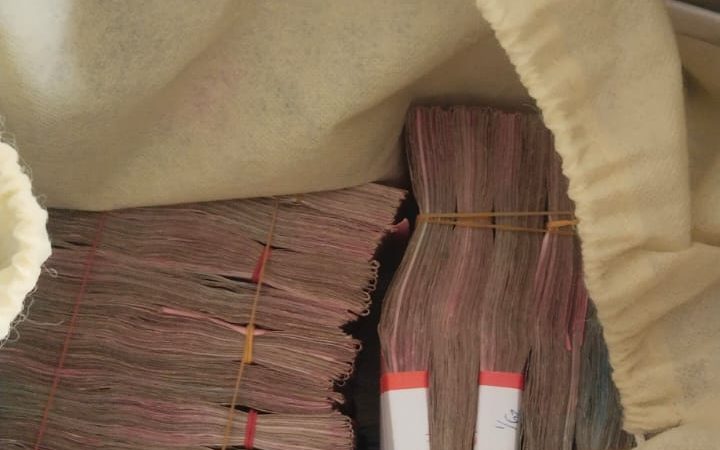 Bupati Taput Bantah Adanya Pengutipan Fee Proyek Revitalisasi, Kepala Sekolah Siap Buka Permainan Busuk Oknum PNS