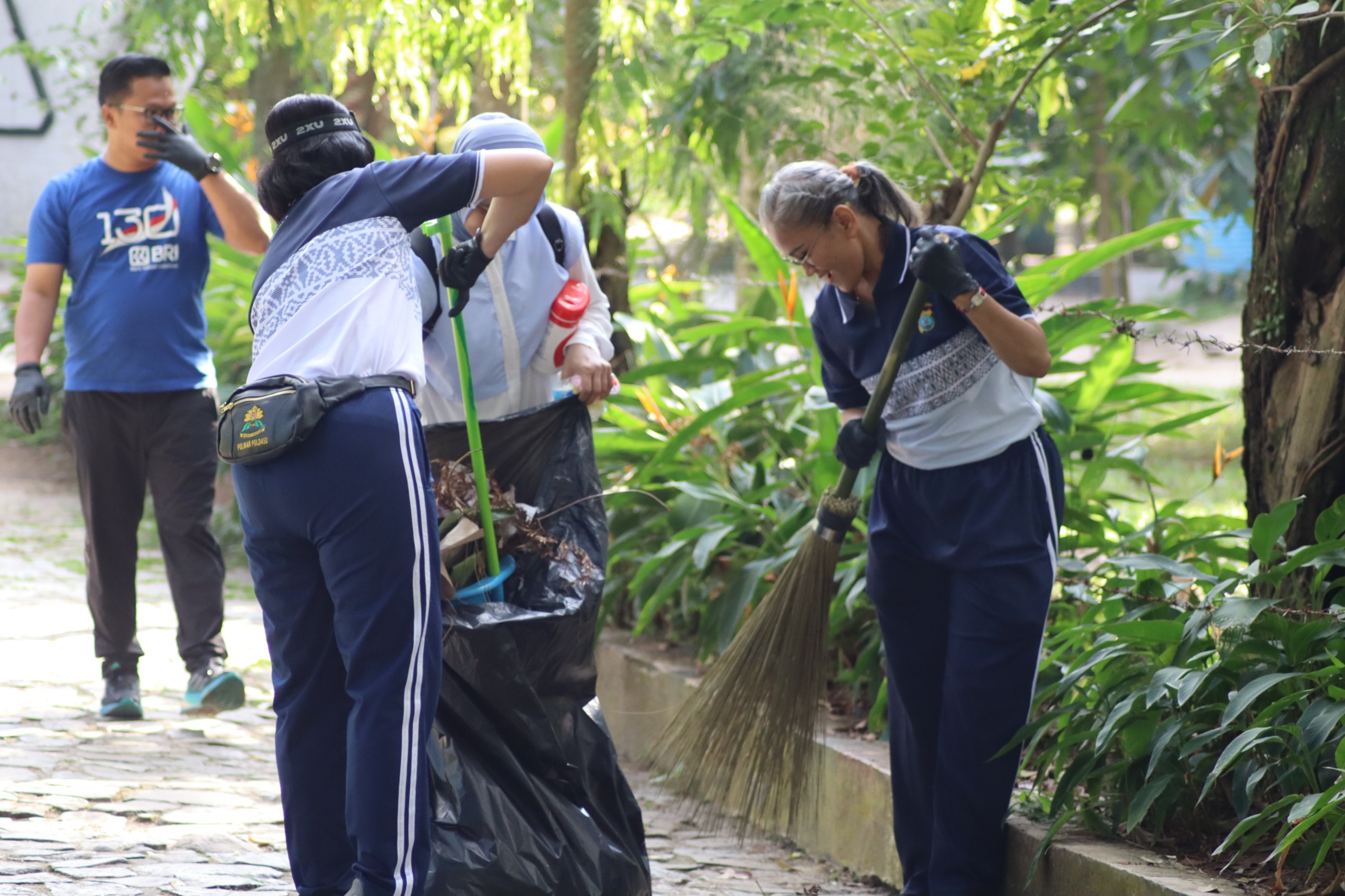 Jadikan Lingkungan Bersih dan Sehat, Kapolres Pematangsiantar Pimpin Kebersihan Bersama