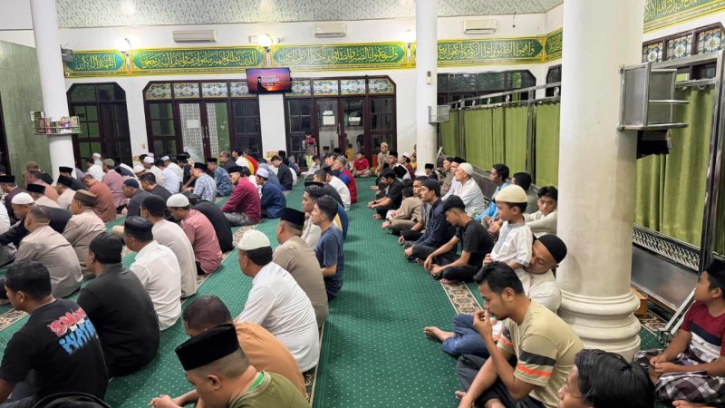 Perkuat Silaturahmi dan Jamin Kamtibmas Kondusif, Kapolres Langkat Safari Tarawih Ramadhan 1447 H
