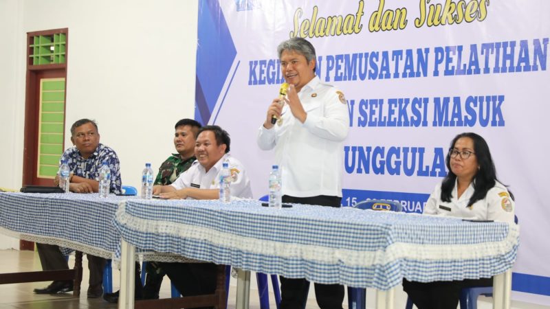 Wakil Bupati Tapanuli Utara Tutup Pemusatan Latihan Seleksi SMA Unggulan, Tekankan Persiapan Maksimal