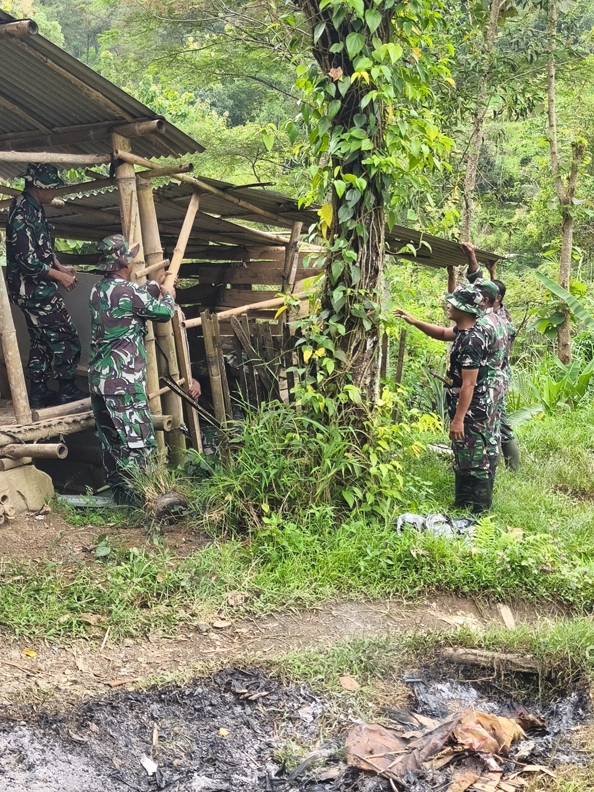 Di Tengah Proses, Prajurit Menjaga Nyala Harapan di Rumah Bapak Sarikin