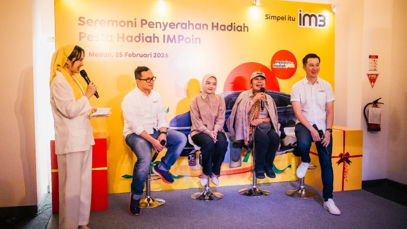 IM3 Antar Langsung Grand Prize BYD M6 Untuk Pemenang IMPoin Pesta Hadiah 2025 di Medan