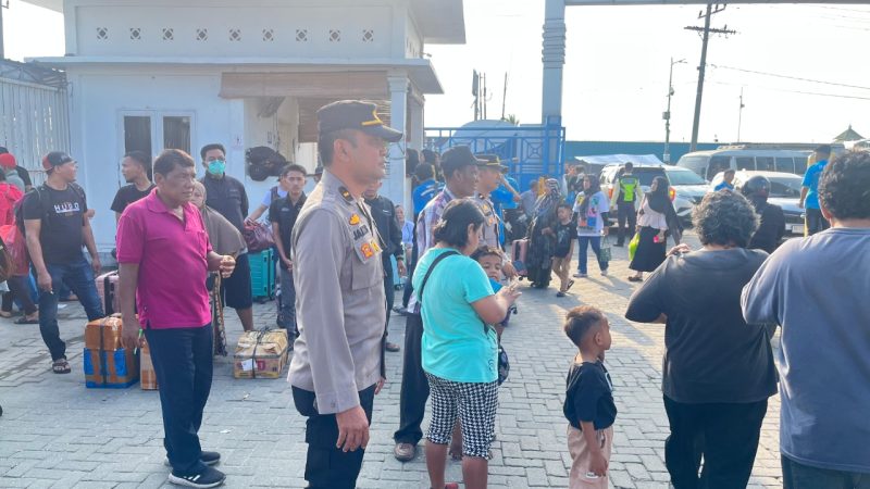 Polres Pelabuhan Belawan Amankan Kedatangan Kapal Kelud, Antisipasi Arus Balik Lebaran