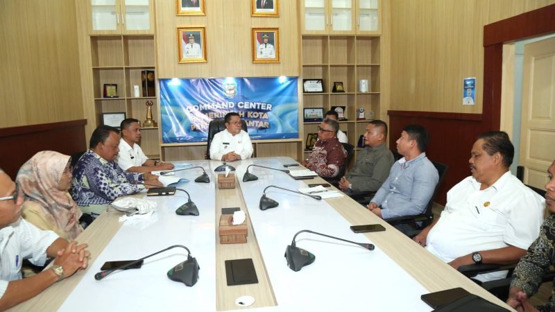 Wali Kota Pematangsiantar Didampingi Sekretaris Daerah Gelar Diskusi dengan Dewan Pendidikan Kota Pematangsiantar