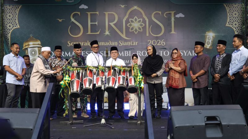 Wali Kota Bersama Kepala Perwakilan Bank Indonesia (KPw BI) Pematangsiantar dan Ketua TP PKK Ny Liswati Wesly Silalahi Buka Semarak Ramadhan Siantar 2026