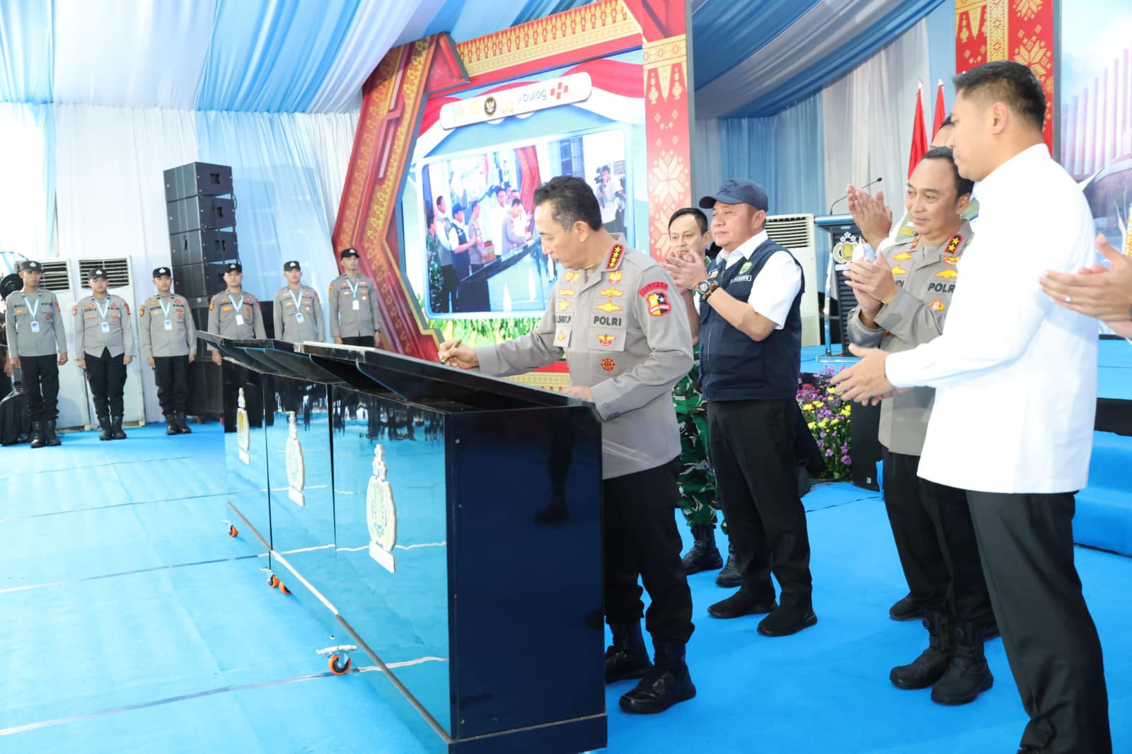 Gandeng 4 Bank Himbara, Ditandai Penandatanganan PKS Penyaluran KUR Bagi Petani Jagung Binaan Polri Di Ogan Ilir