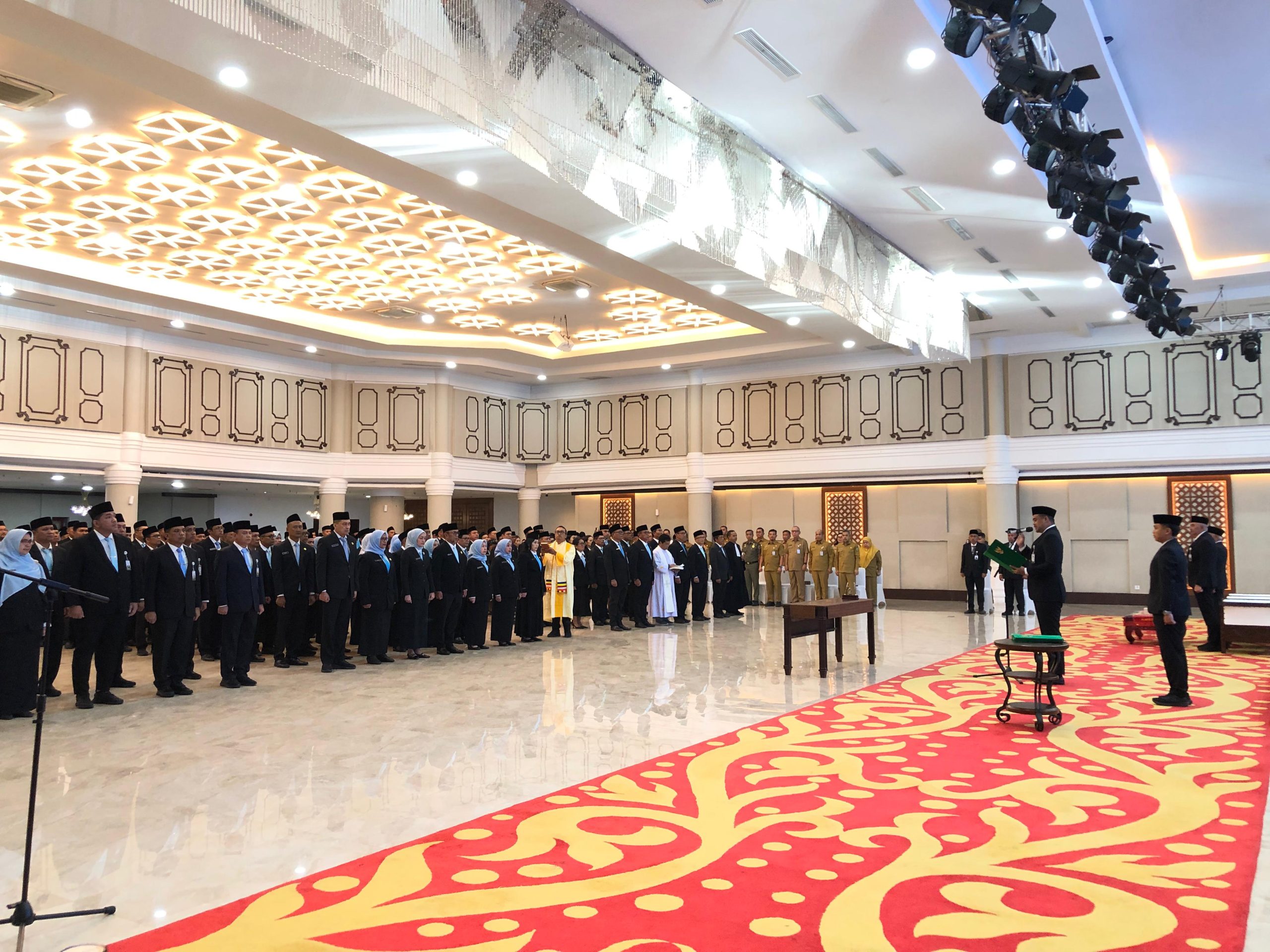 Lantik Pejabat Eselon II, III dan IV, Gubernur Bobby Nasution Minta Jaga Soliditas dan Sinergi di dalam OPD