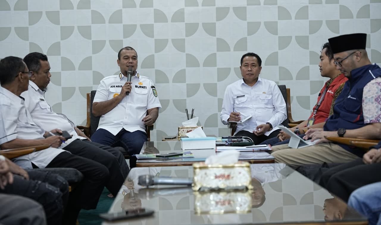 Bupati Inhu Kumpulkan Pimpinan SPBU, Bahas Antrean dan Kuota BBM Subsidi