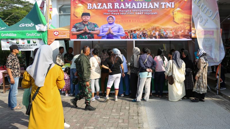 Wali Kota Pematangsiantar Diwakili Asisten Perekonomian dan Pembangunan Bersama Dandim 0207/Simalungun Hadiri Pembukaan Bazar Ramadhan Serentak di Seluruh Wilayah Indonesia Secara Virtual