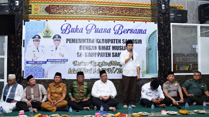 Bupati dan Wabup Samosir Buka Puasa Bersama Umat Muslim, Tekankan Kerukunan Antar umat Beragama