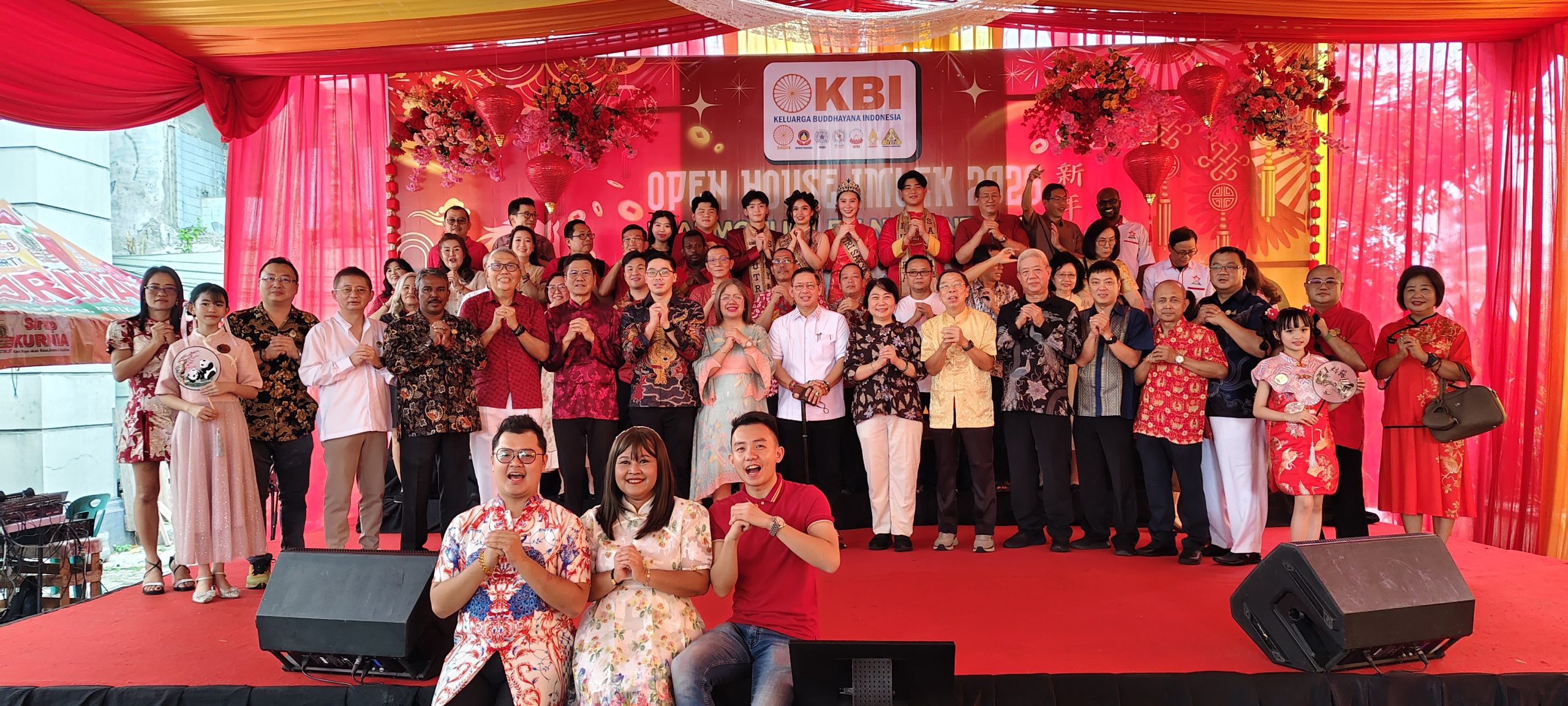 Semarak Imlek 2577, Ketua Gemabuddhi Sumut Wong Chun Sen Hadiri Open House “Harmoni Imlek Nusantara” di Medan