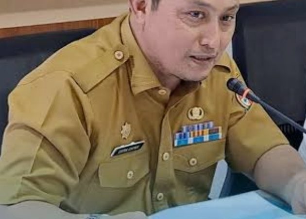 Kebijakan Kontroversial di Balik SE Daging Nonhalal, Rico Waas Didesak Copot Citra Capah