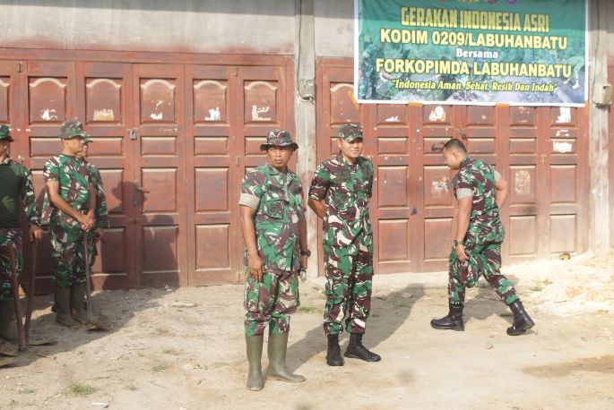 Dandim 0209/LB Turun Langsung Ke Lokasi Aksi ASRI Di Desa Perbaungan