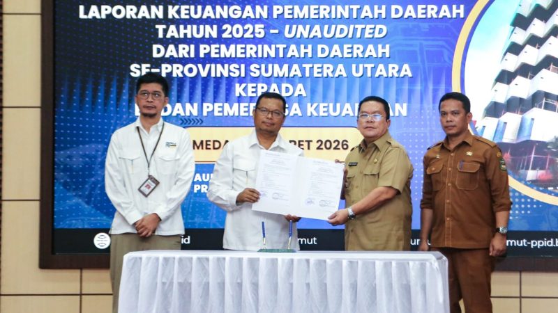 Wali Kota Pematangsiantar Didampingi Sekda Serahkan LKPD Unaudited TA 2025 ke BPK RI Perwakilan Sumut