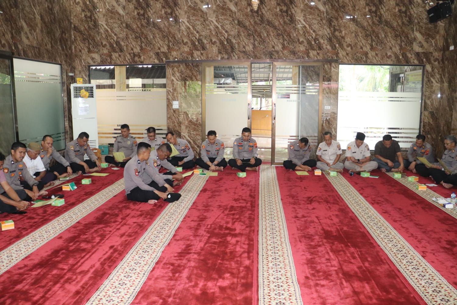 Perkuat Iman dan Kebersamaan Personel,Polres Langkat Gelar Binrohtal