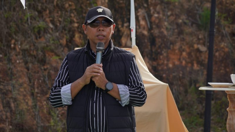 Refleksi Jumat Agung, Bupati Taput Dr. Jonius Taripar Parsaoran Hutabarat Hadiri Visualisasi Jalan Salib di Siatas Barita