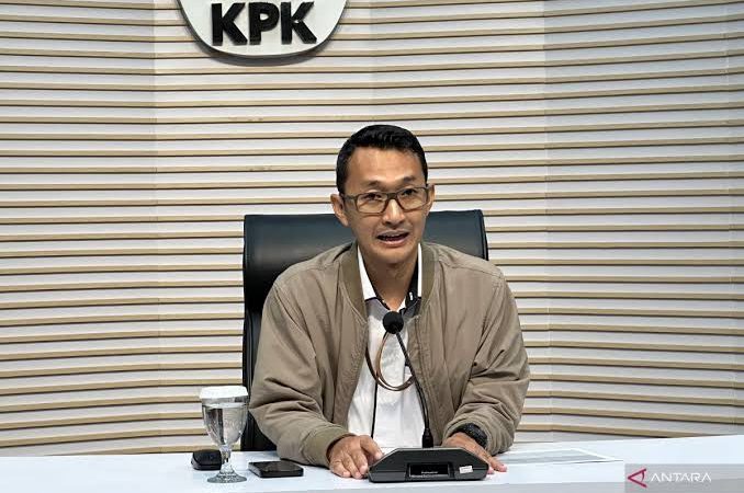 Terkait Aliran Dana Ke Plt Kadis PUPR Madina, JPU KPK Analisis Fakta Persidangan Korupsi Pembangunan Jalan Di Tabagsel