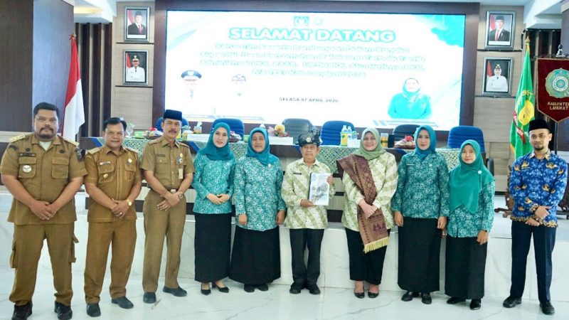 Ny. Endang Syah Afandin Sambut Supervisi PKK Provsu, Perkuat Peran Kader di Desa