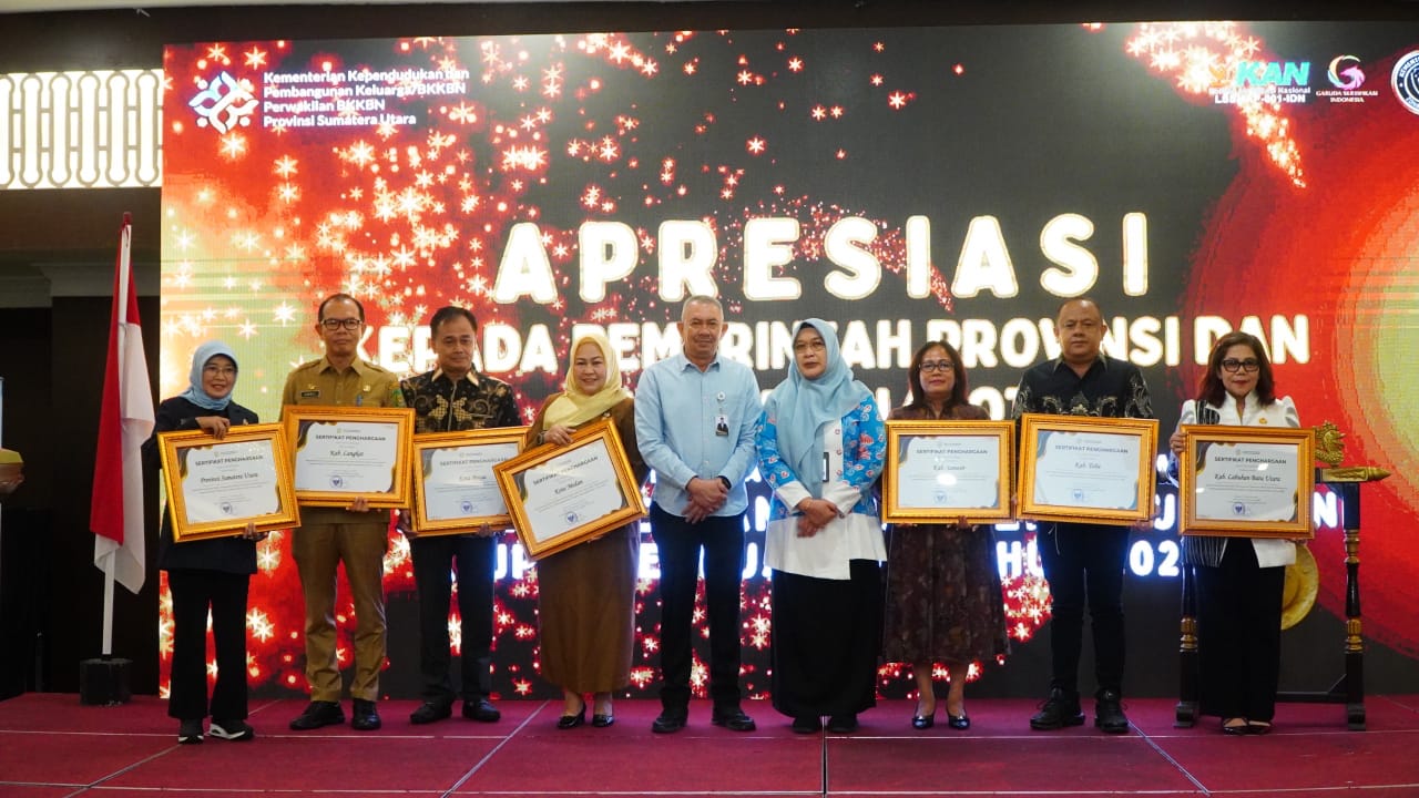 Syah Afandin Bawa Langkat Raih Penghargaan Nasional Pembangunan Keluarga Berkualitas