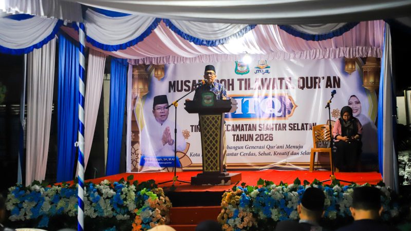 Wali Kota Pematangsiantar Diwakili Asisten Perekonomian dan Pembangunan Tutup MTQN Kecamatan Siantar Selatan