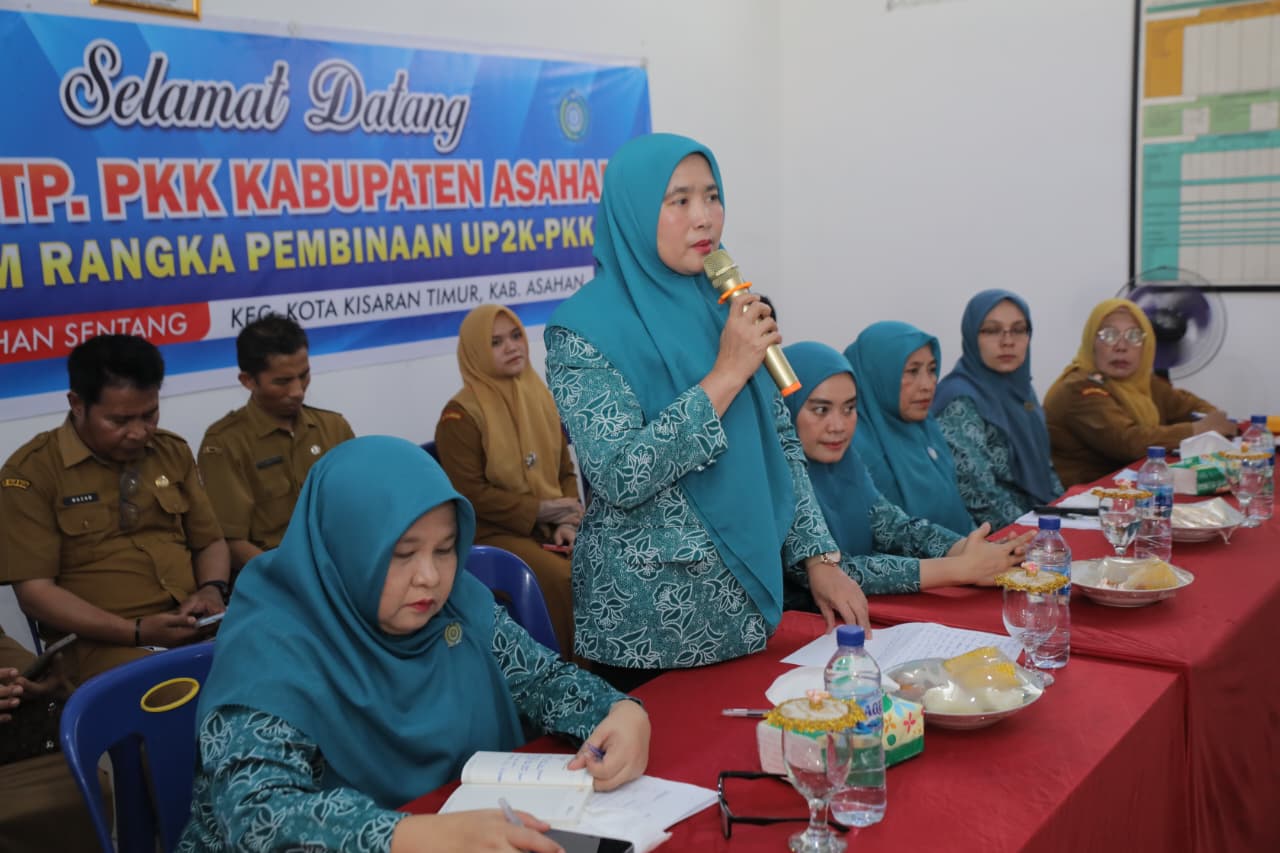 Ketua TP PKK Kabupaten Asahan Lakukan Pembinaan Lomba UP2K PKK Kelurahan Sentang
