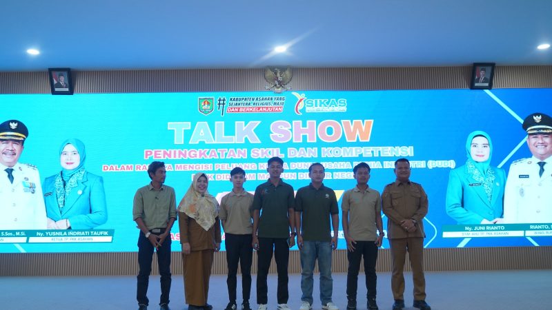 Talk Show Peningkatan Skill dan Kompetensi Peluang Kerja Dunia Usaha dan Dunia Industri (DUDI)