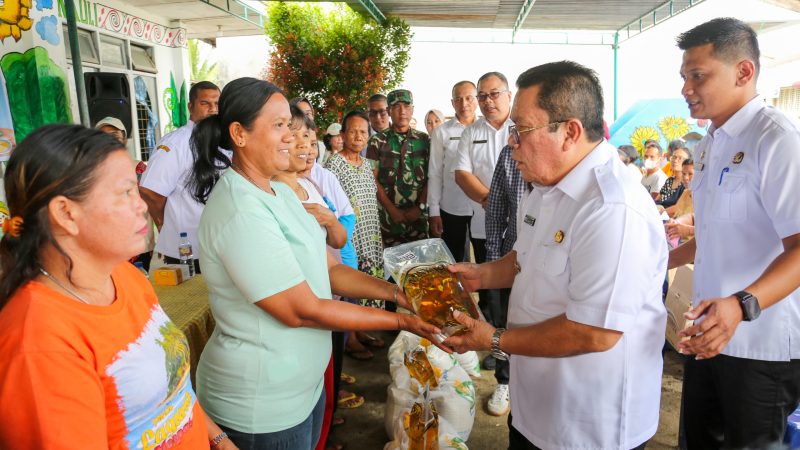 Wali Kota Didampingi Ketua TP PKK Pematangsiantar Launching Bantuan Pangan Alokasi Februari-Maret 2026