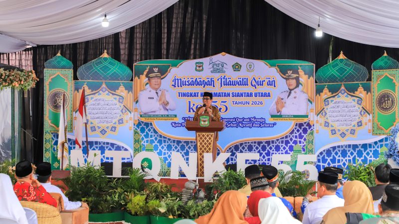 Wali Kota Pematangsiantar Diwakili Asisten Perekonomian dan Pembangunan Buka MTQ Nasional ke-55 Tingkat Kecamatan Siantar Utara  *