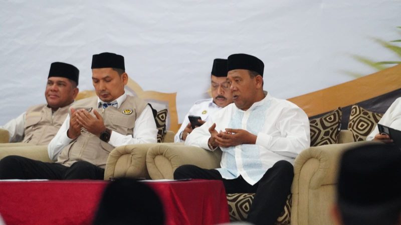 Gubsu Bobby dan Bupati Syah Afandin Lepas Kloter 2 Haji Langkat ke Tanah Suci Mekah