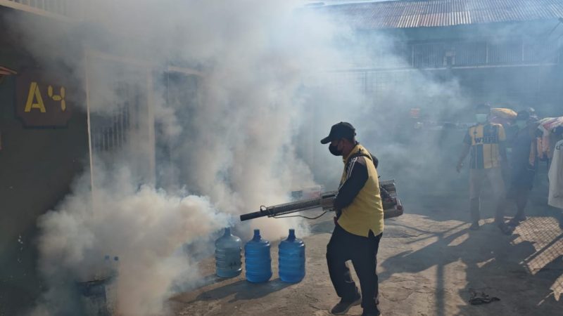 Basmi Nyamuk, Rutan Rengat Bersama Puskesmas Lakukan Fogging