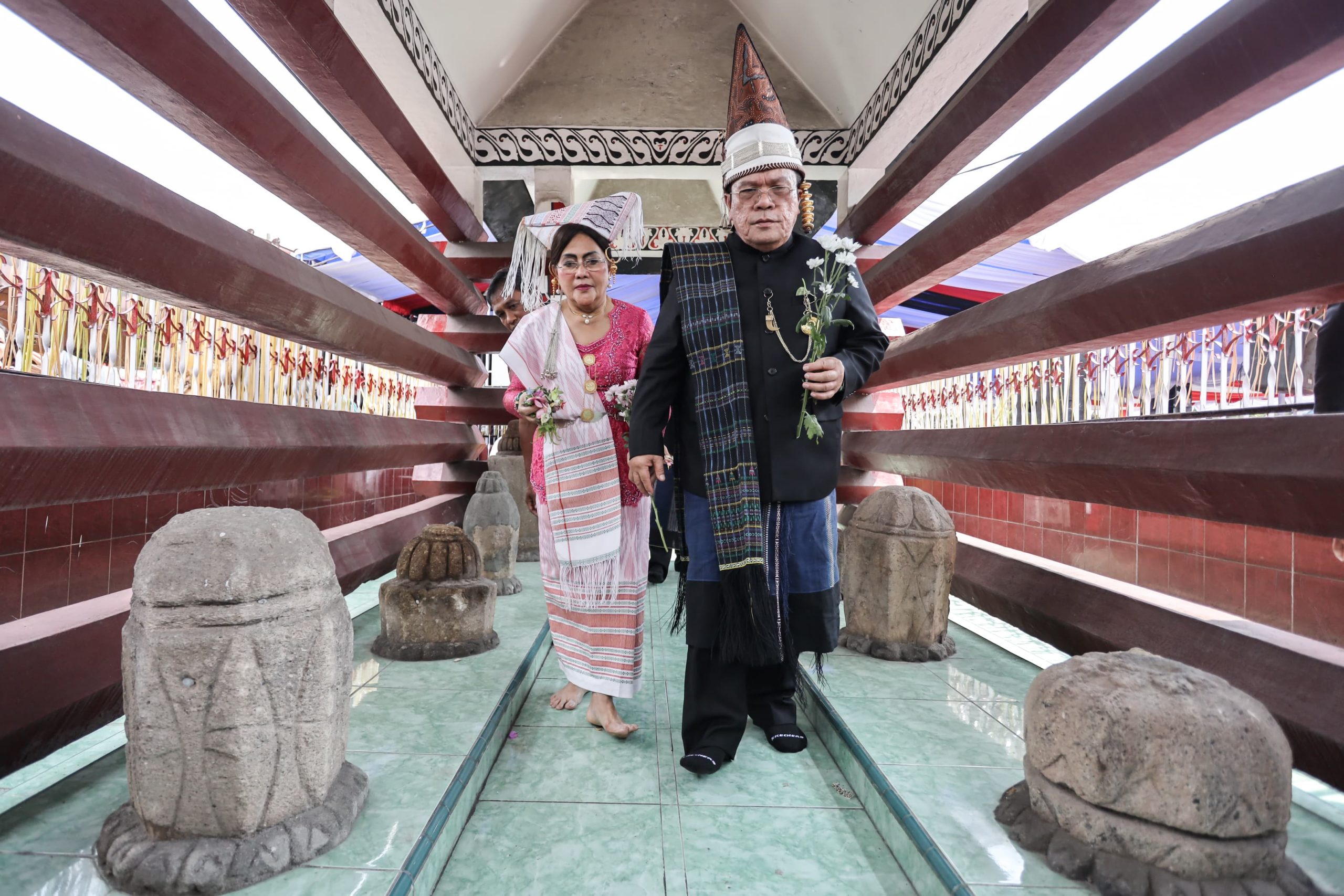 Wali Kota Didampingi Ketua TP PKK Ny Liswati Wesly Silalahi Bersama Unsur Forkopimda Berziarah ke Jorat Raja Siantar