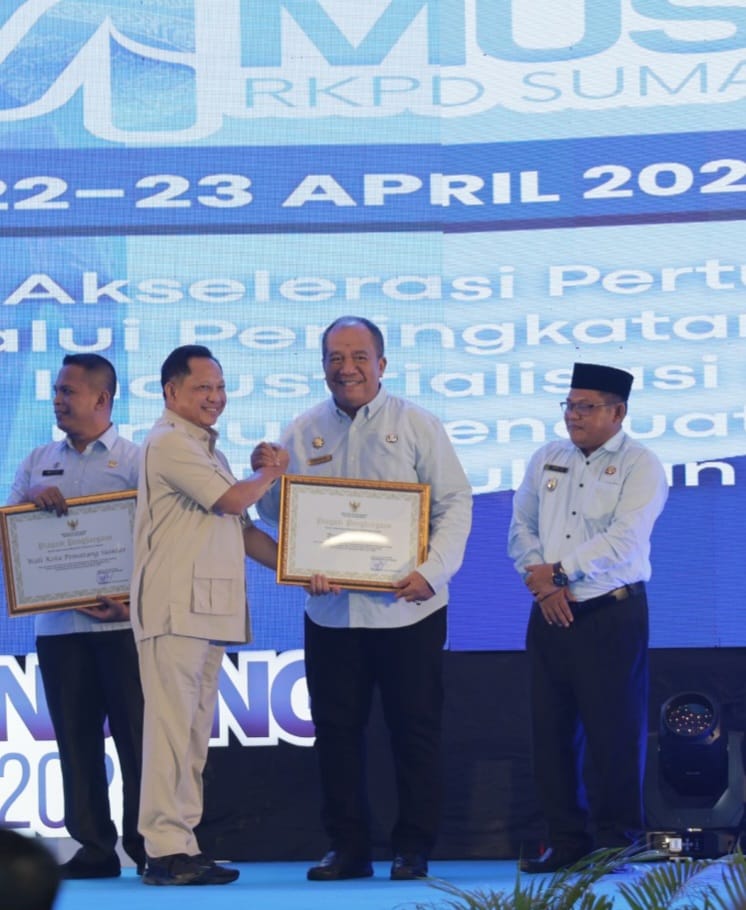 Bupati Asahan Ikuti Musrenbang RKPD Provinsi Sumatera Utara Dan Terima Piagam Penghargaan dari Mendagri