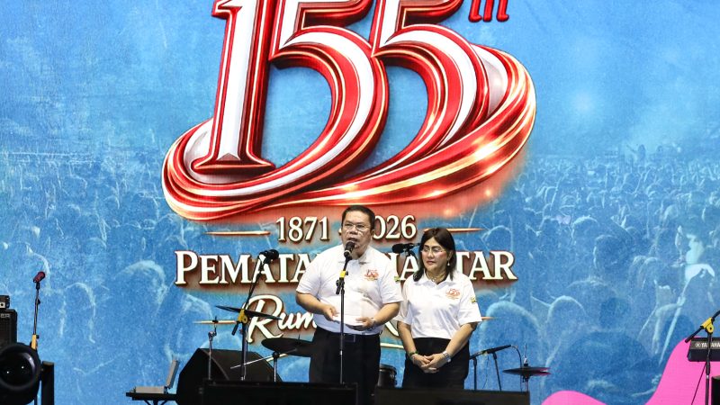 Wali Kota Didampingi Ketua TP PKK Bersama Unsur Forkopimda dan Ribuan Masyarakat Hadiri Konser Puncak Hari Jadi ke-155 Kota Pematangsiantar Tahun 2026