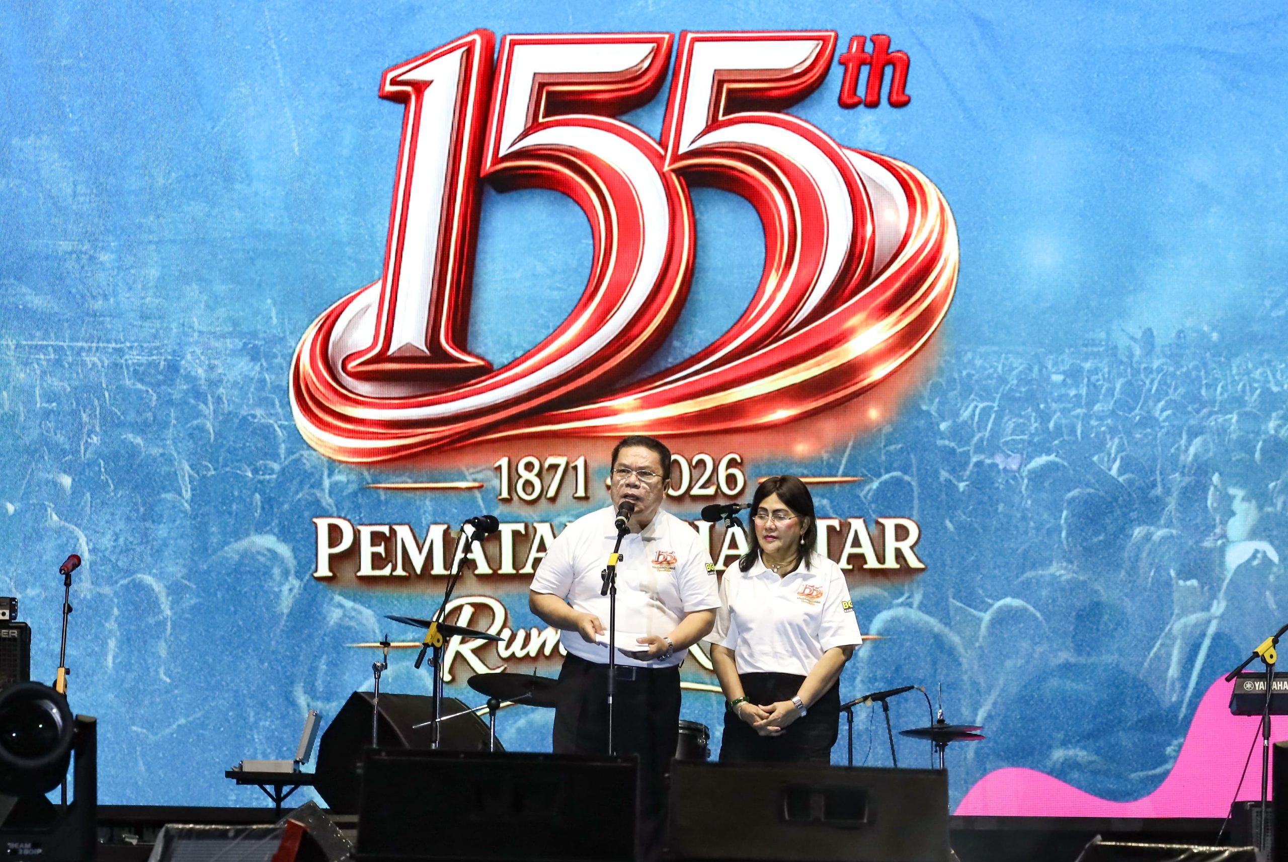 Wali Kota Didampingi Ketua TP PKK Bersama Unsur Forkopimda dan Ribuan Masyarakat Hadiri Konser Puncak Hari Jadi ke-155 Kota Pematangsiantar Tahun 2026