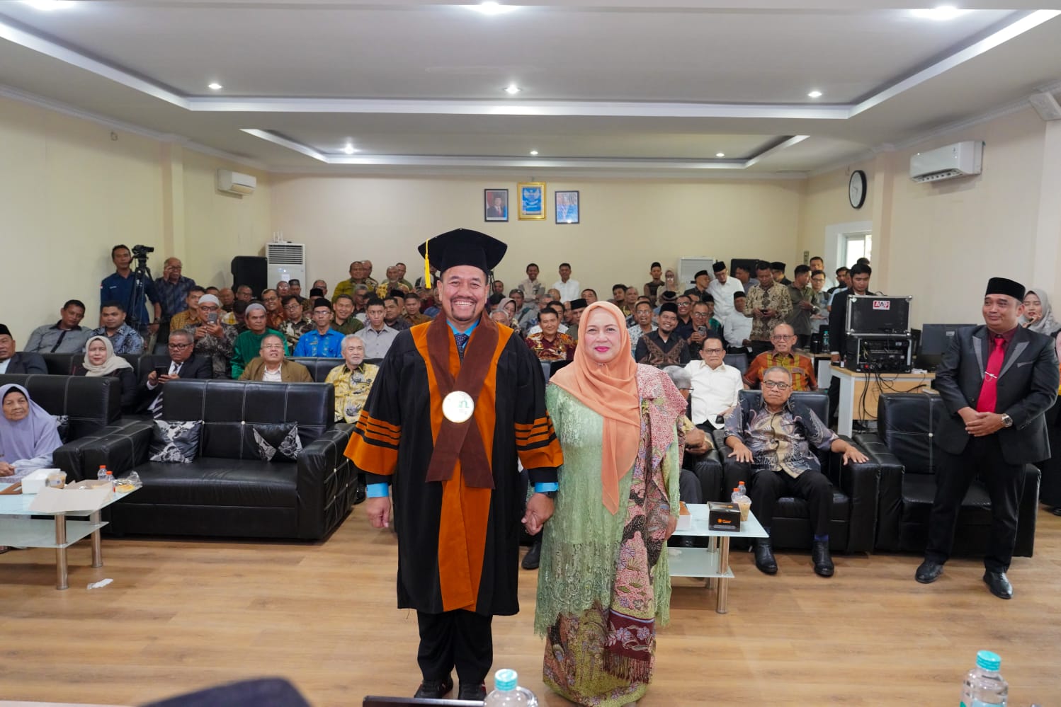 Komitmen Tingkatkan Kualitas SDM, Bupati Baharuddin Siagian Raih Gelar Doktor di UINSU