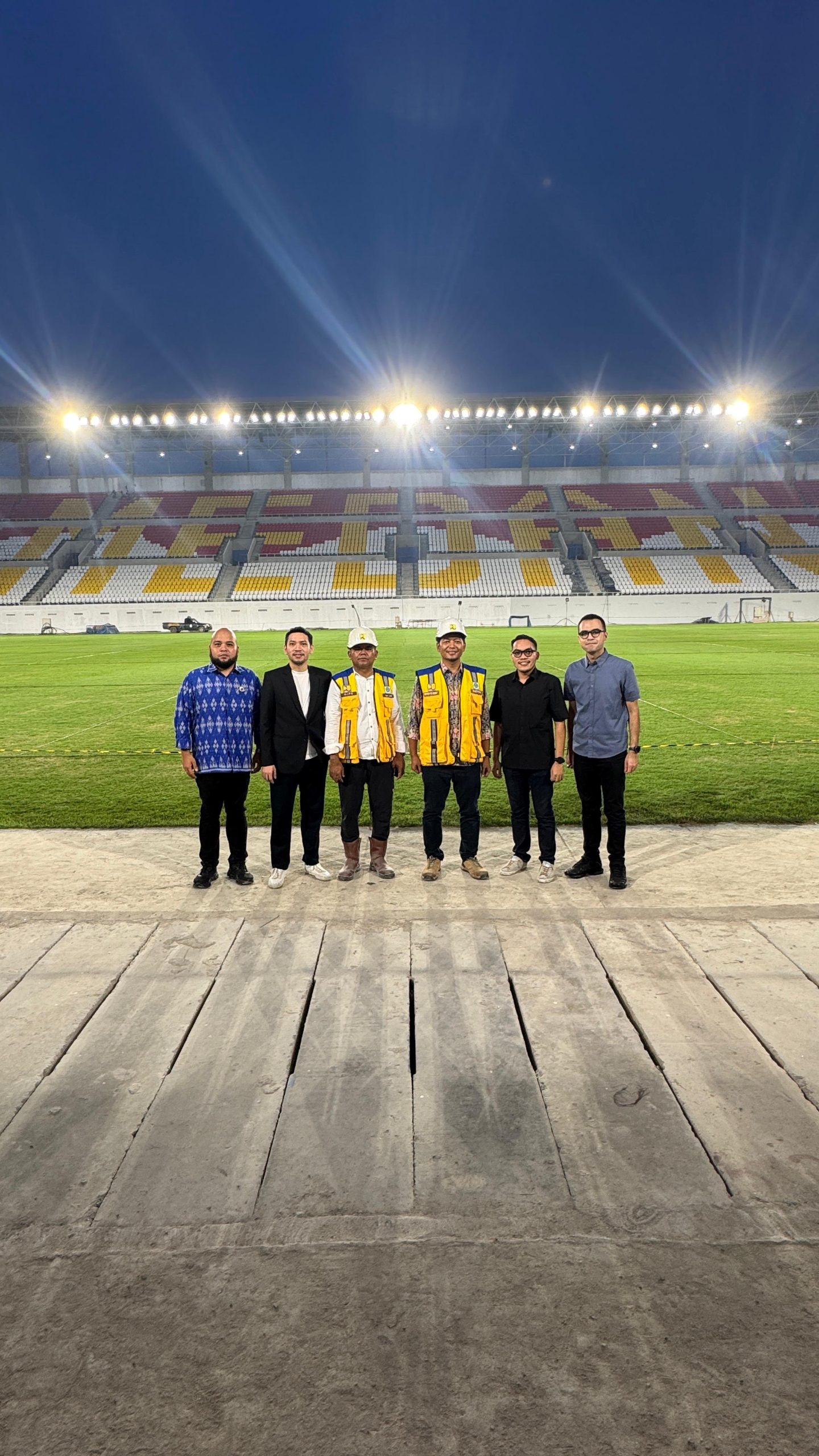 Staf Khusus Pimpinan DPR RI Bersama Anggota DPRD Kota Medan Tinjau Stadion Teladan, Siap Sambut Piala AFF U-19 2026