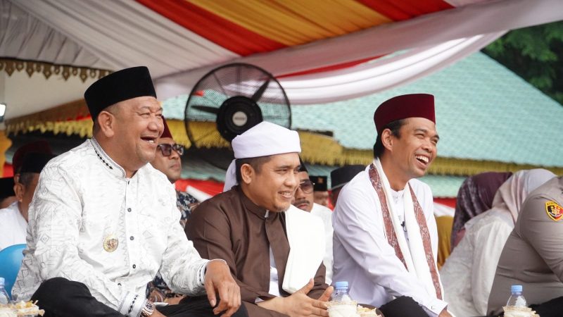 Syah Afandin Hadiri Tabligh Akbar UAS, Momentum Religius Satukan Masyarakat Langkat