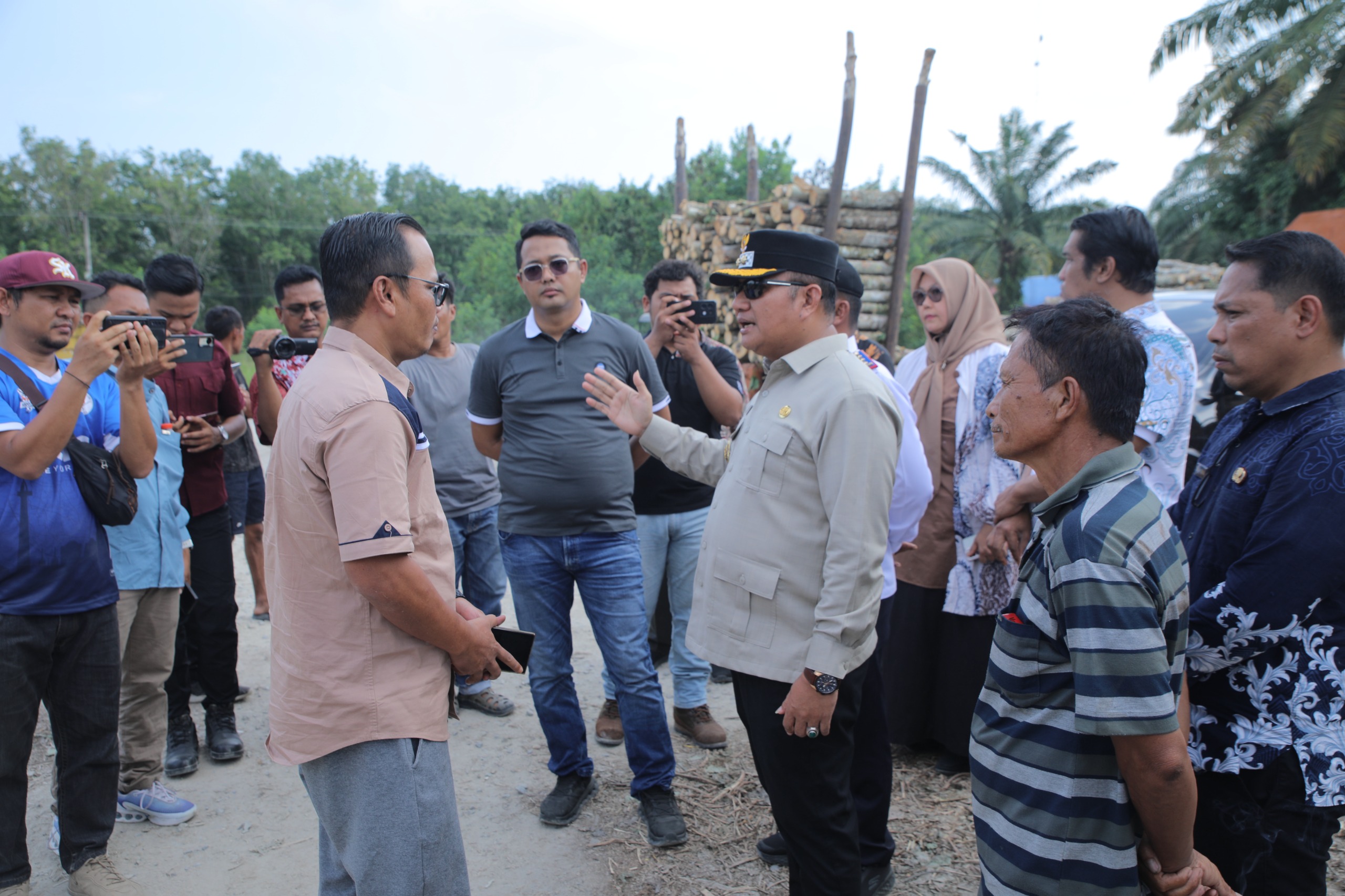 Wakil Bupati Asahan Tegaskan Pengusaha Kayu Patuhi Batas Muatan