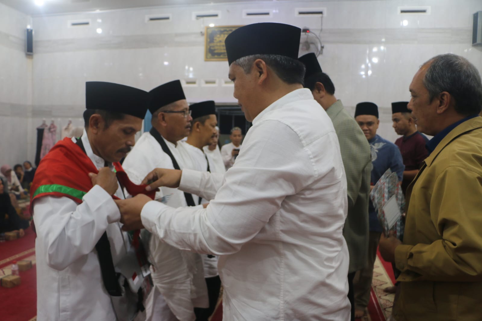 ‎Pemkab Tapanuli Utara Lepas Keberangkatan 7 Calon Haji, Harapkan Kembali Tetap Sehat  ‎
