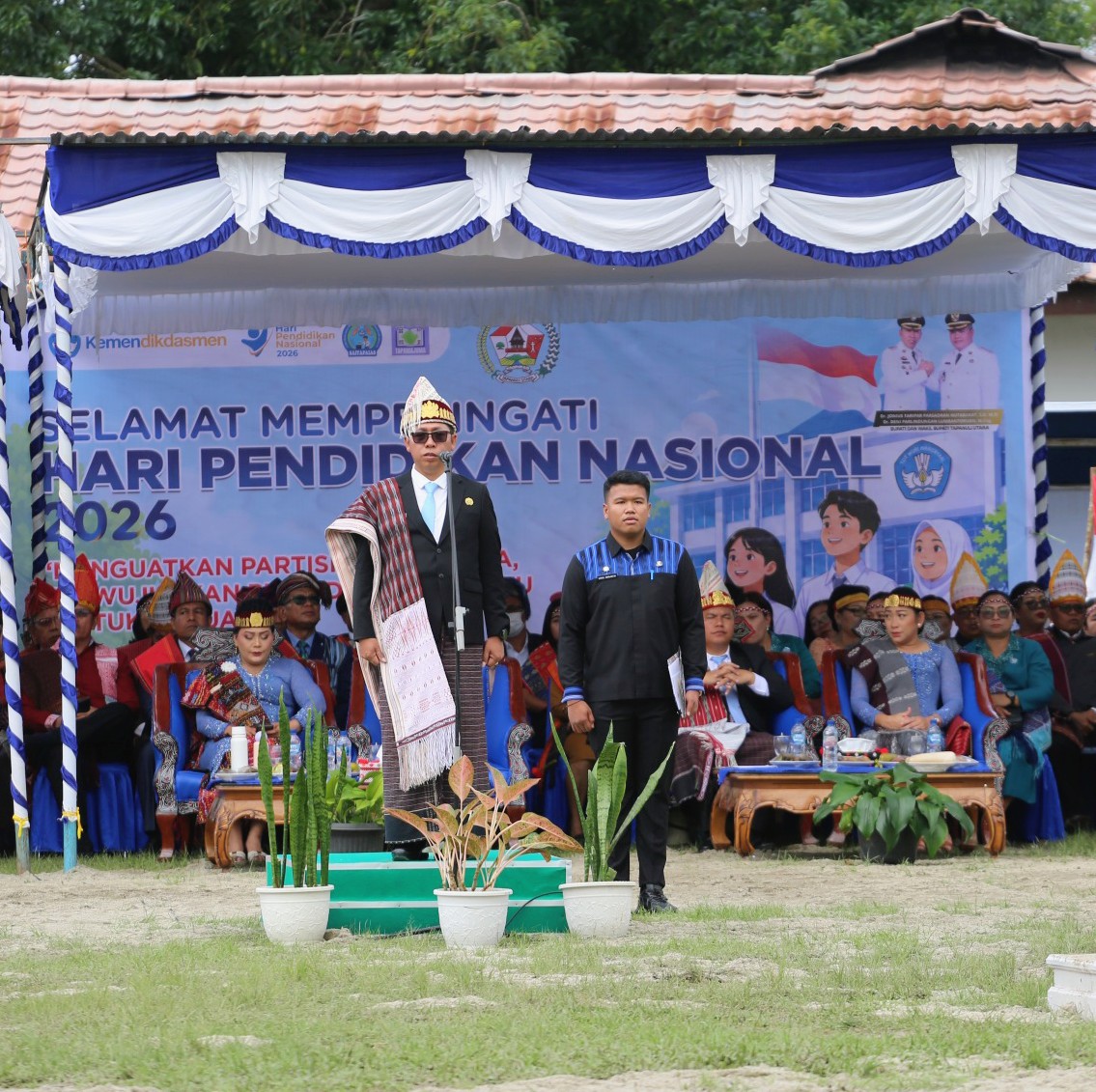 ‎Hardiknas di Siborongborong: Bupati Taput Tegaskan Pendidikan Karakter Prioritas Utama Hadapi Era AI